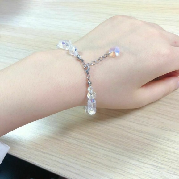 Lovely Swarovski Aurora Borealis Crystal Bracelet - Picture 8 of 8